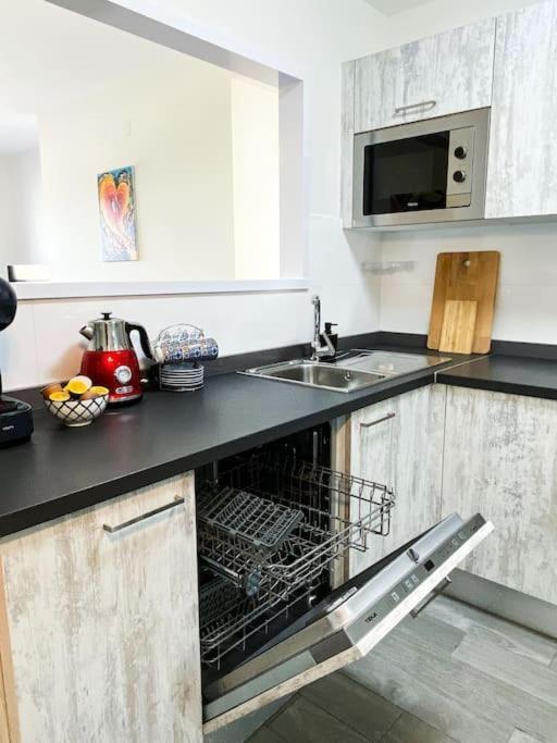 Sunny Luxury Apartment With Two Great Sunny - Level Terraces, Two Swimming Pools, In A New Complex Pueblo Majorero, Close To Fuerteventura Golf Club, Next To The Beach , Atlantico Shopping Mall And Casino In Caleta De Fuste Exteriér fotografie