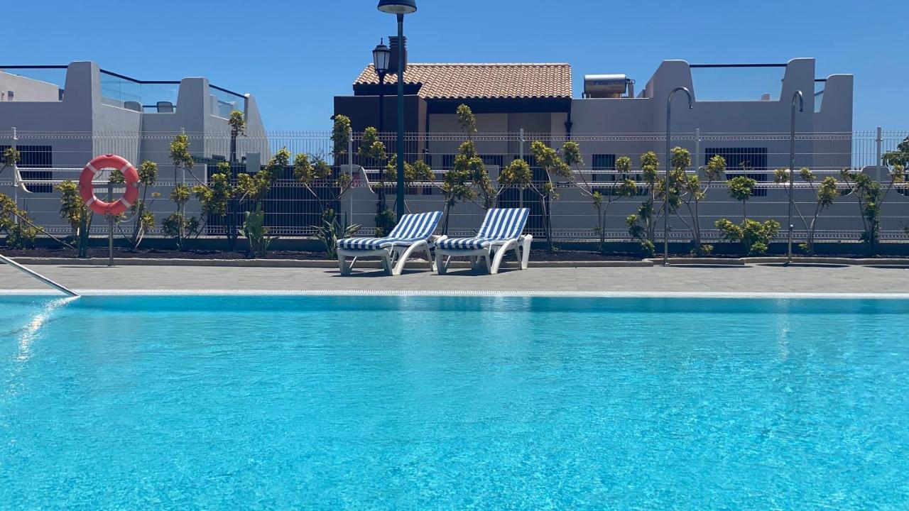 Sunny Luxury Apartment With Two Great Sunny - Level Terraces, Two Swimming Pools, In A New Complex Pueblo Majorero, Close To Fuerteventura Golf Club, Next To The Beach , Atlantico Shopping Mall And Casino In Caleta De Fuste Exteriér fotografie
